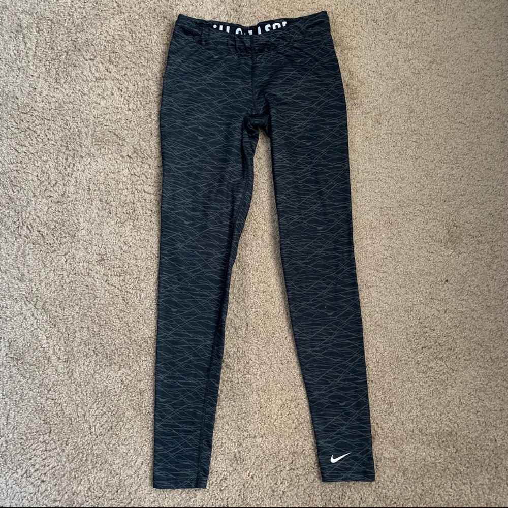 NIKE LEGGINGS